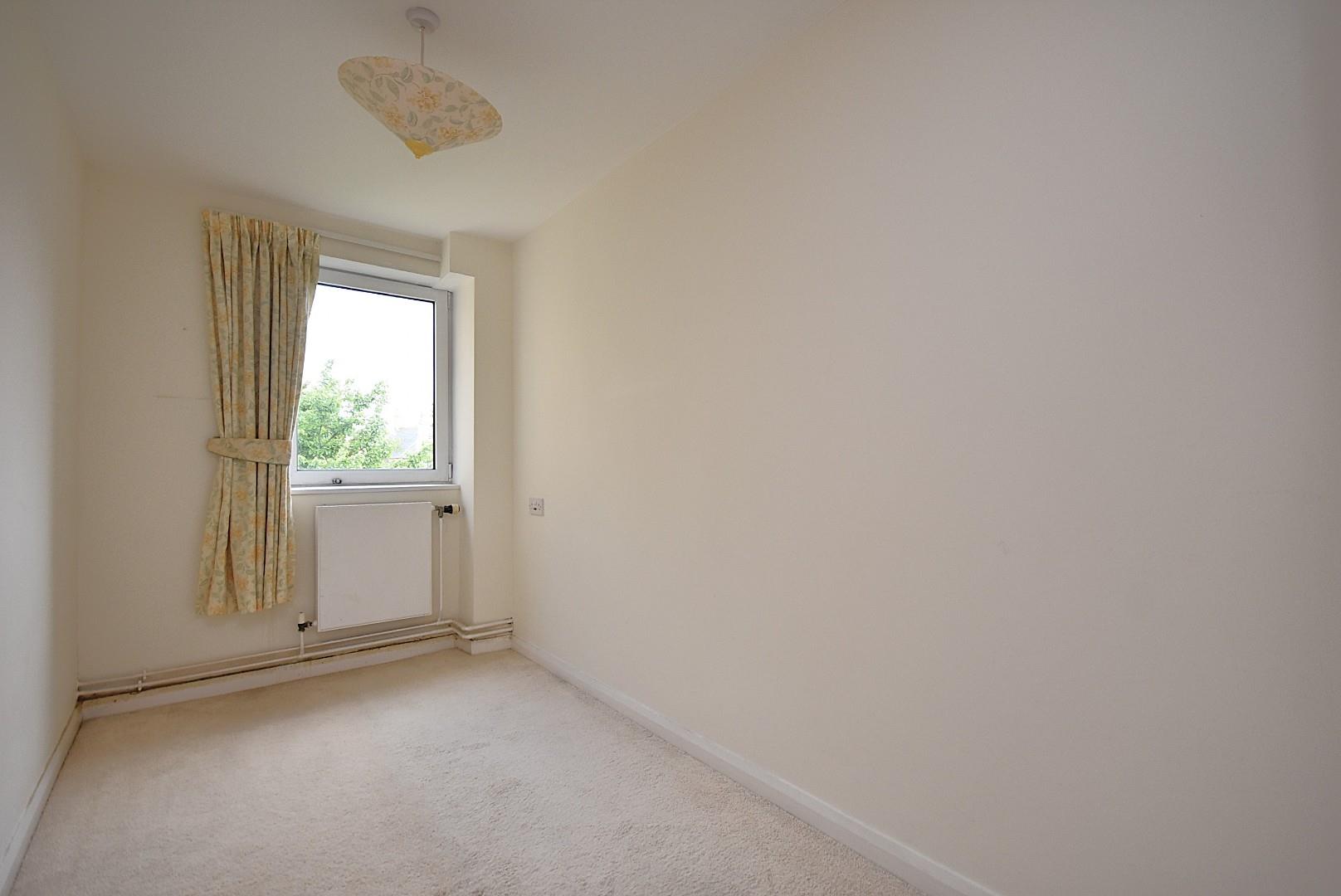 Flat 8 Penarth House, 26 Stanwell Road, Penarth, CF64 2EY